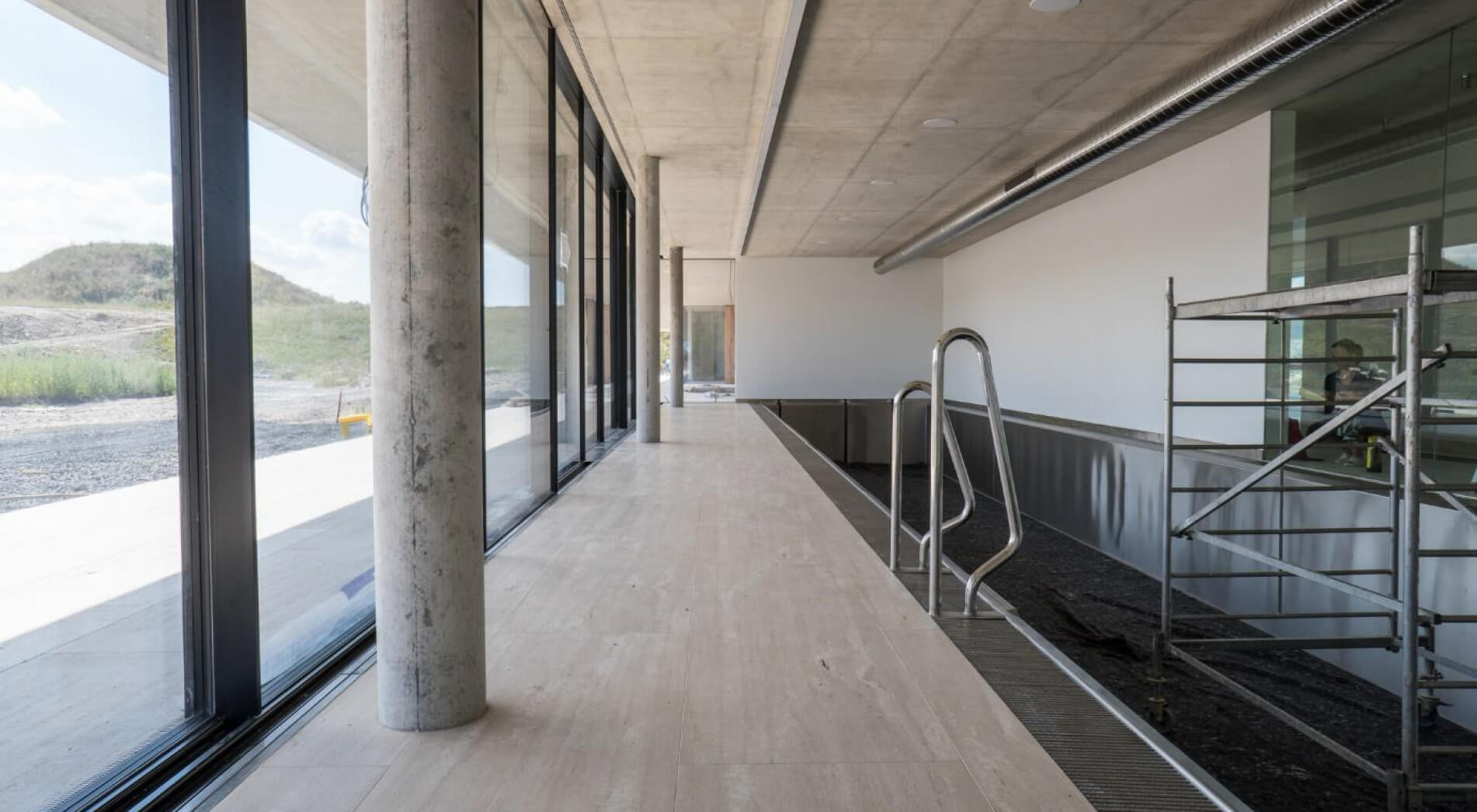 Obklady okolo bazénov a terasy